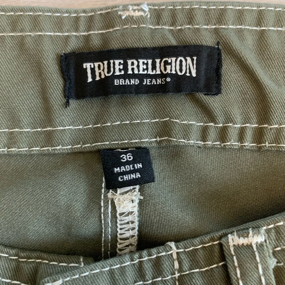 True‎ Religion Men Pants Size 36 Baggy Cargo Pants NWT Color Kalamata
